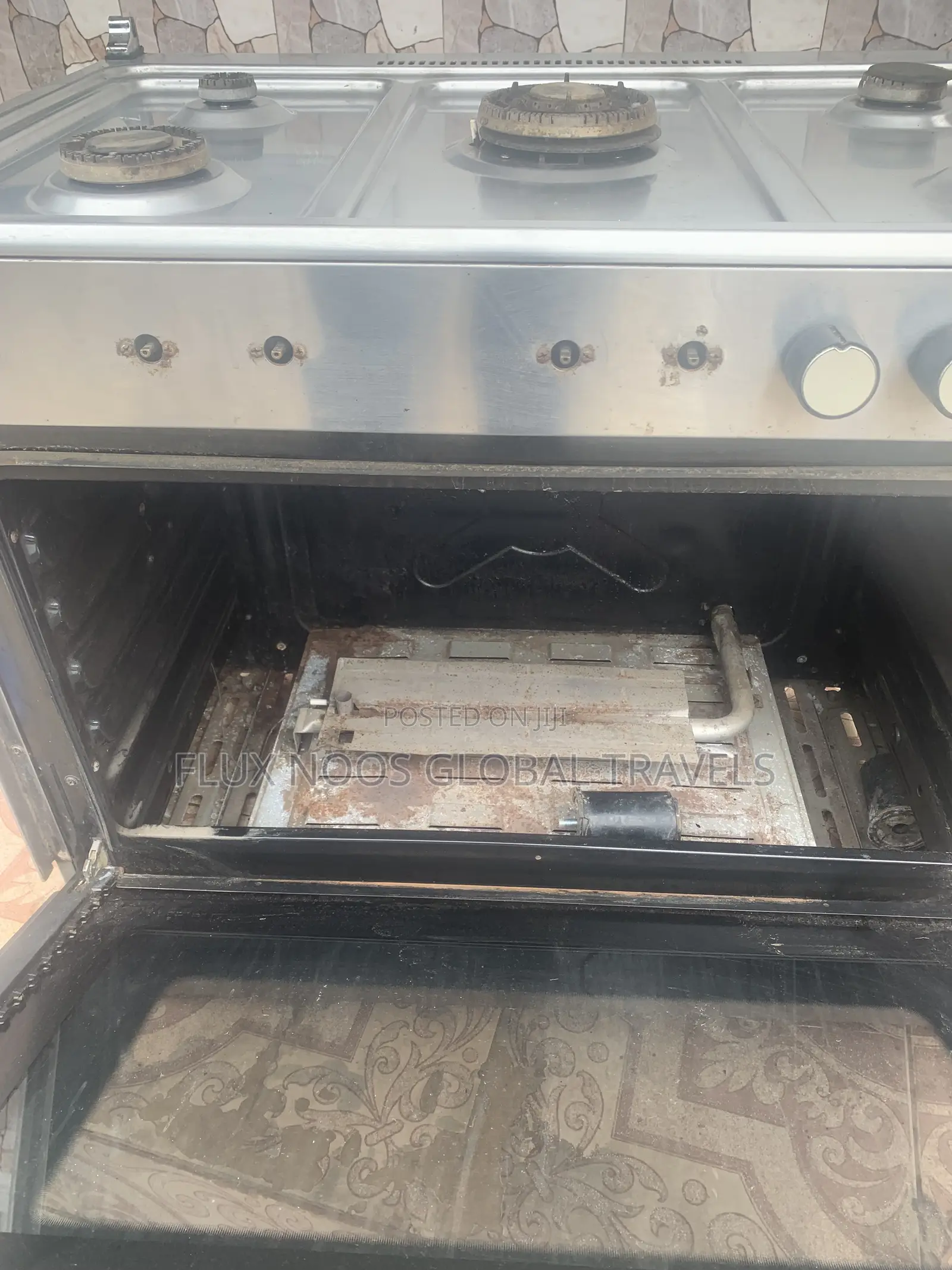 Used High Quality Midea 5 Burner Gas Cooker With Oven Grill.