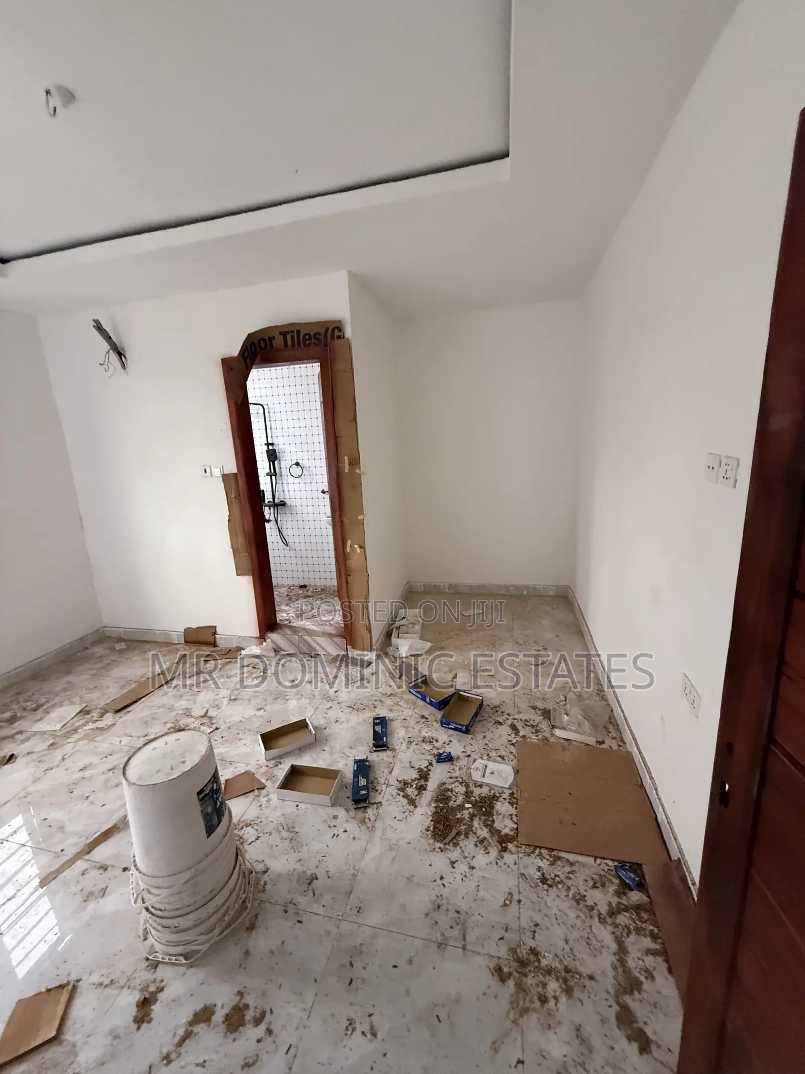 1bdrm Apartment in Mr Dominic Estates, Round About for rent