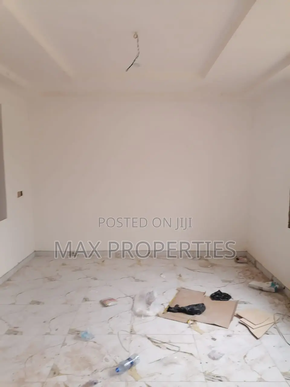 6bdrm House in Amasaman for sale