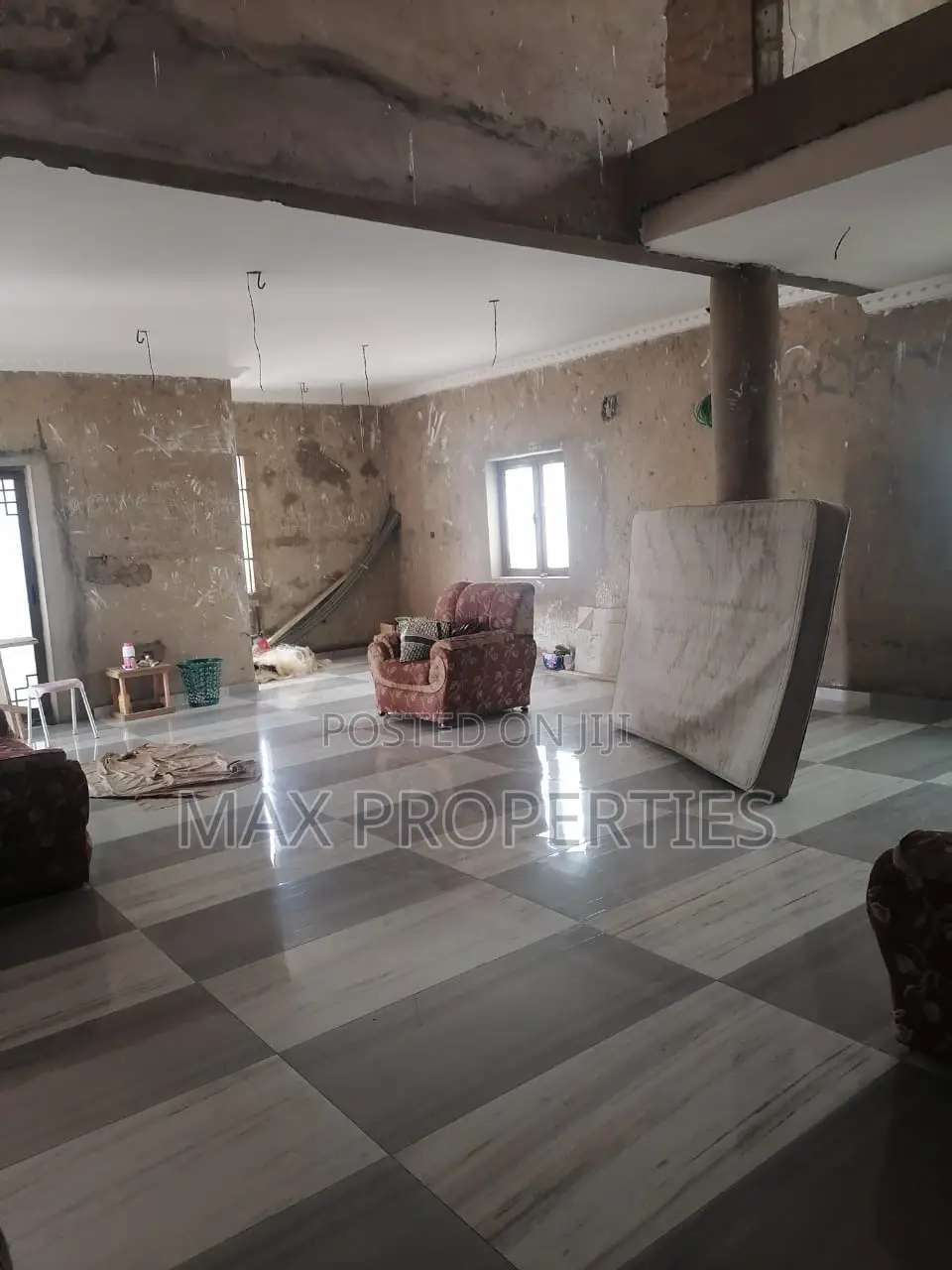 5bdrm House in Amasaman for sale