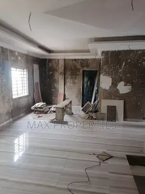 5bdrm House in Amasaman for sale