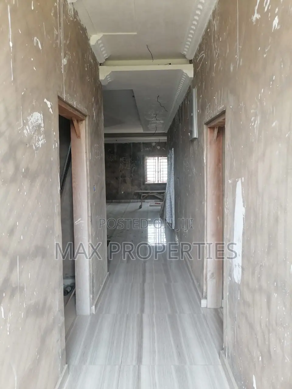 5bdrm House in Amasaman for sale