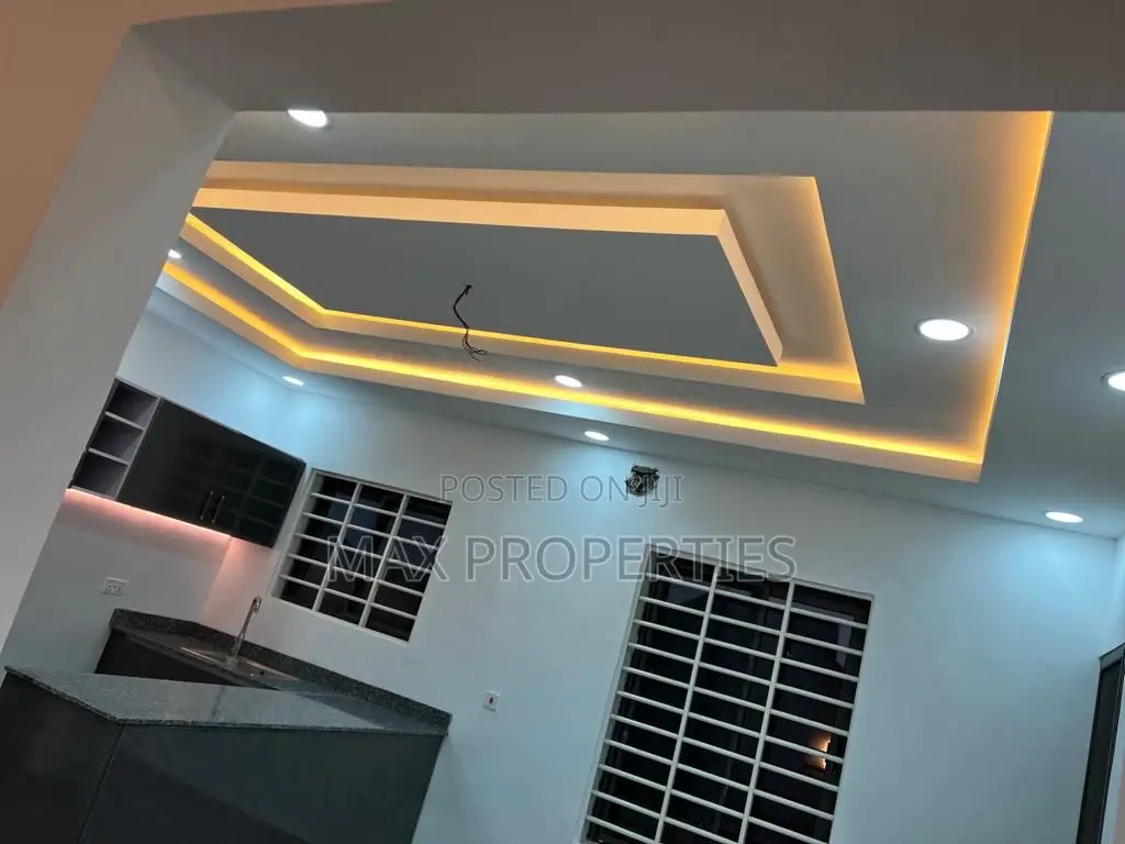 4bdrm House in Kasoa for sale