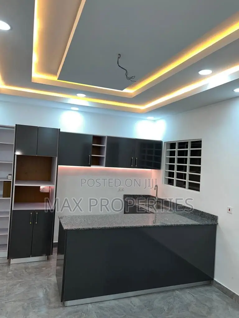 4bdrm House in Kasoa for sale