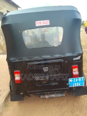 Bajaj RE 2024 Black