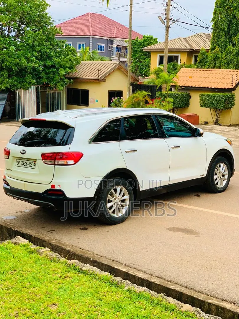 Kia Sorento 2017 White