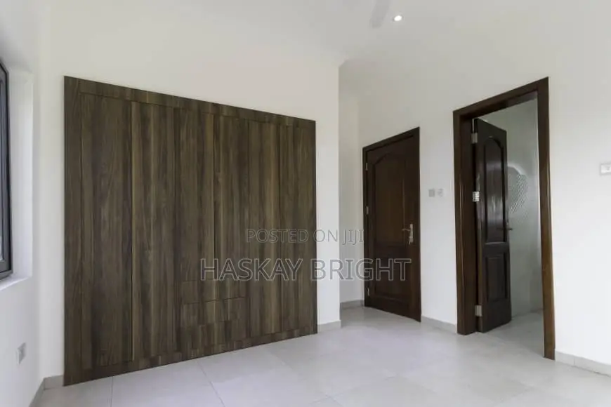 4bdrm House in Abelemkpe for rent