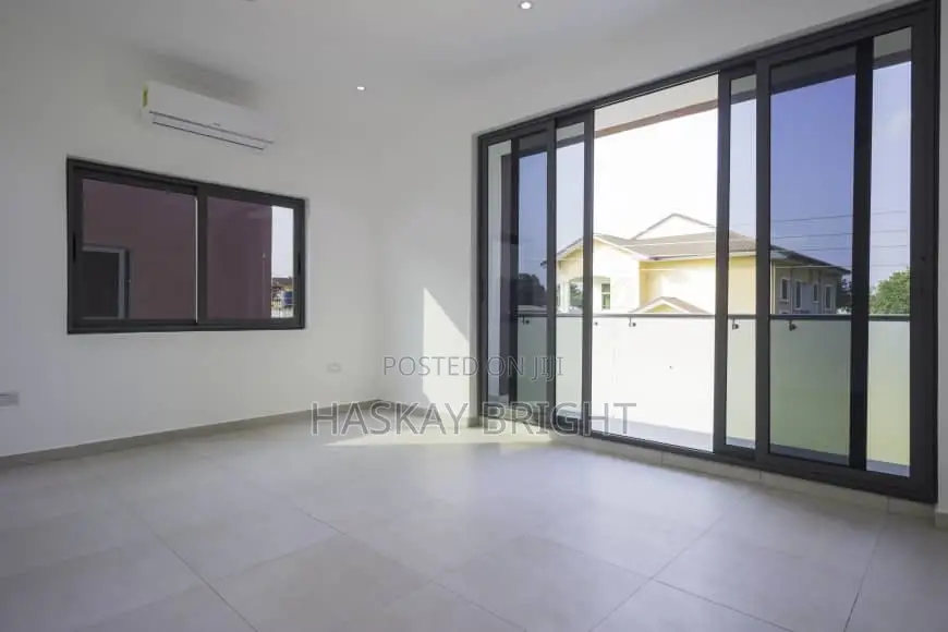 4bdrm House in Abelemkpe for rent
