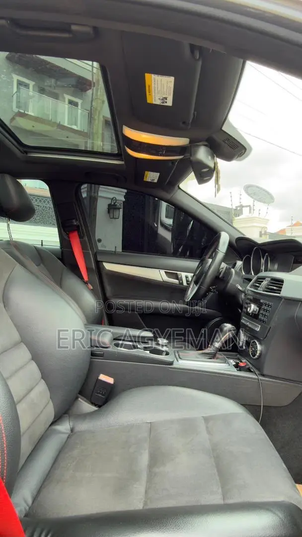 Mercedes-Benz C250 2014 Black