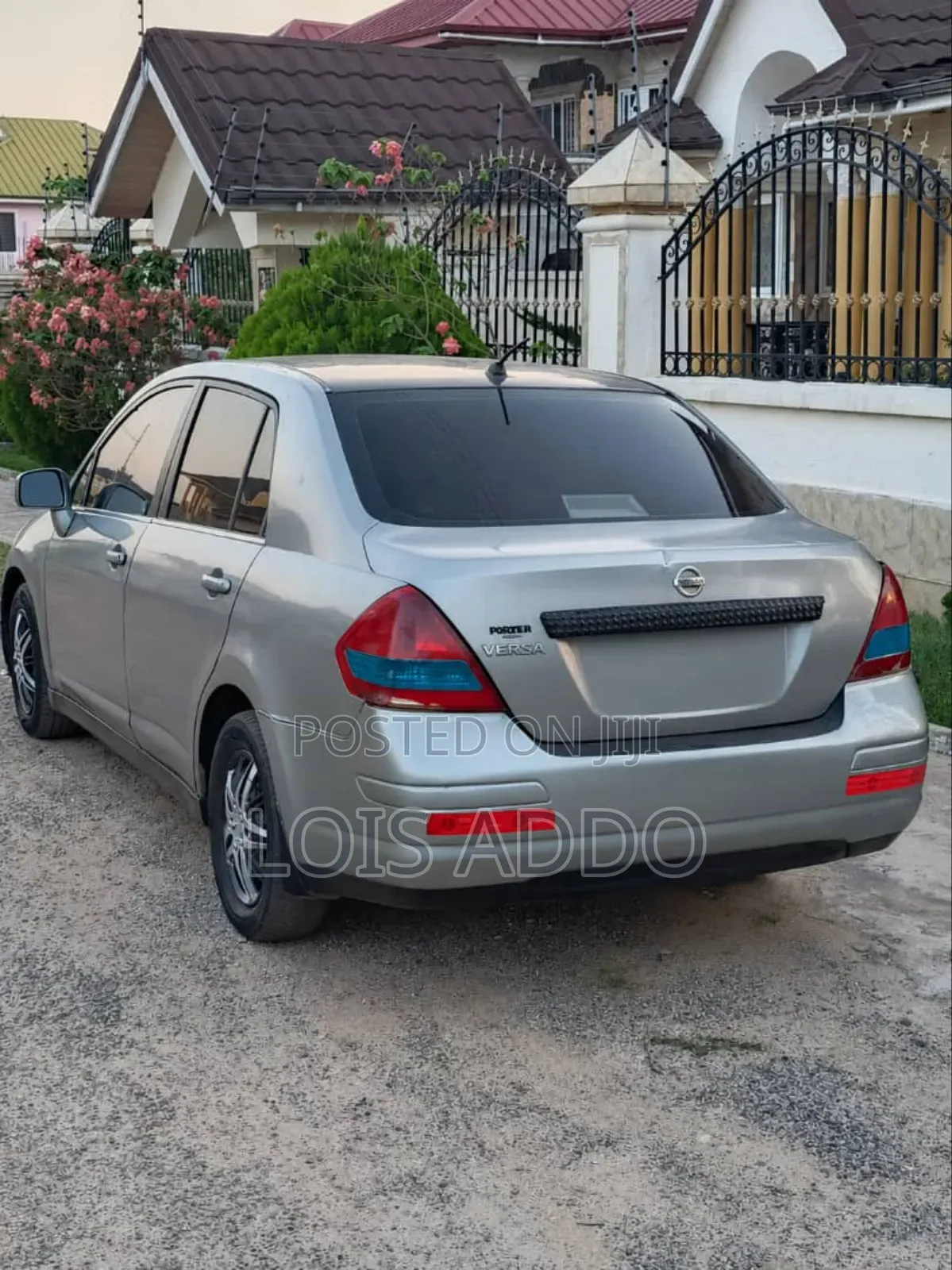 Nissan Versa 1.8 SL 2008 Gray