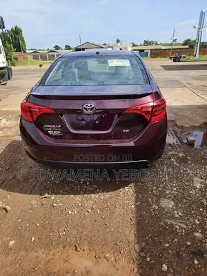 Toyota Corolla SE 4dr Sedan (1.8L 4cyl CVT) 2017 Burgundy