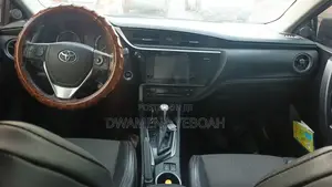 Toyota Corolla SE 4dr Sedan (1.8L 4cyl CVT) 2017 Burgundy