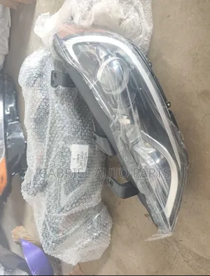 Hyundai Elantra Headlight 2017