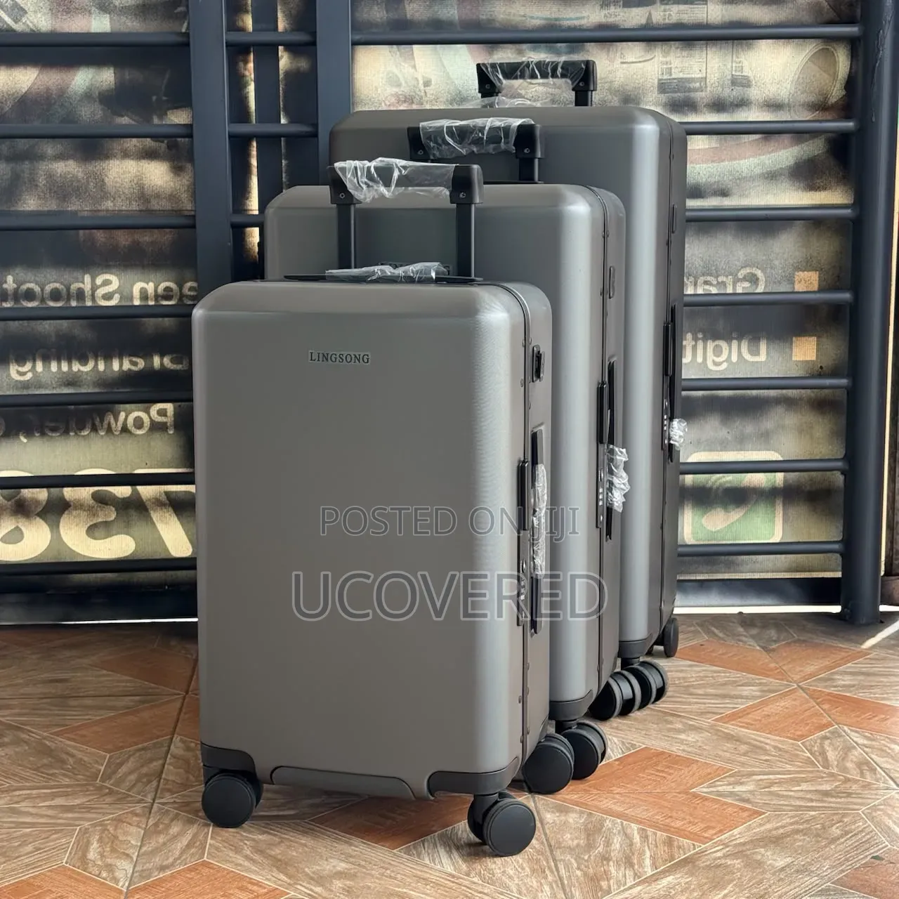 Lingsong Luggage Set Features a Durable, Hardshell Design.