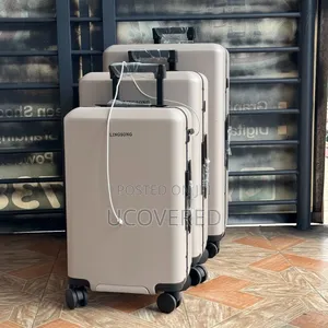 Lingsong Luggage Set Features a Durable, Hardshell Design.