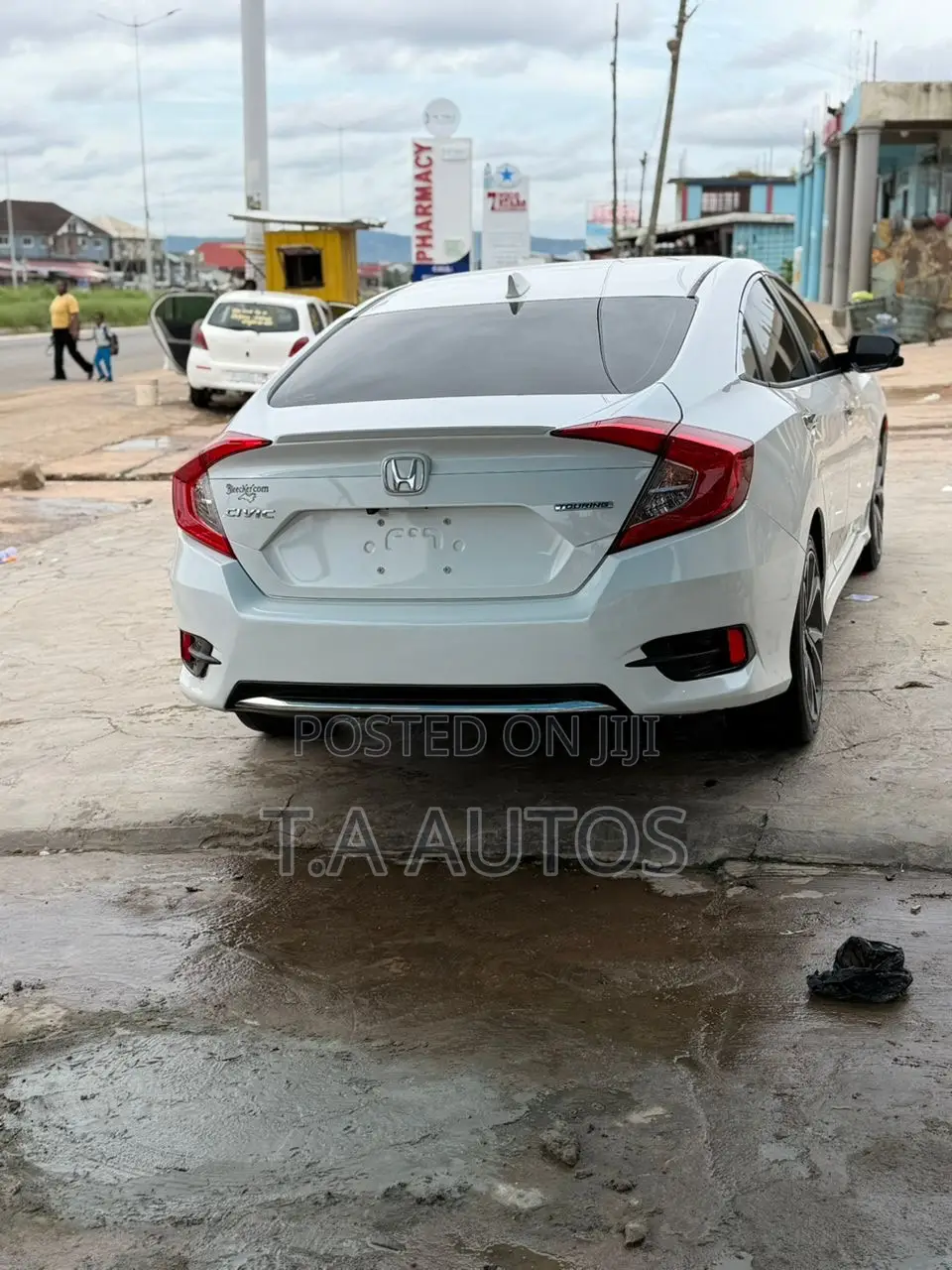 Honda Civic Touring Sedan 2019 White