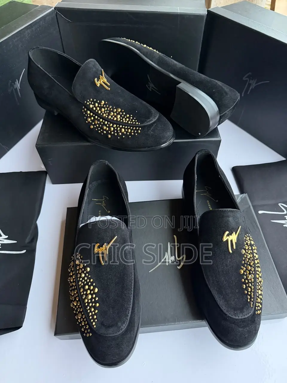 Men’S Suede Studded Loafers