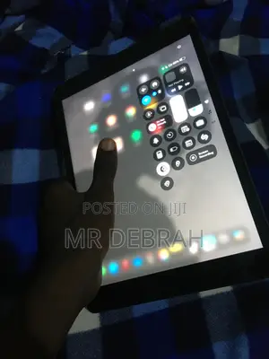 Apple iPad 10.2 (2021) 64 GB Black