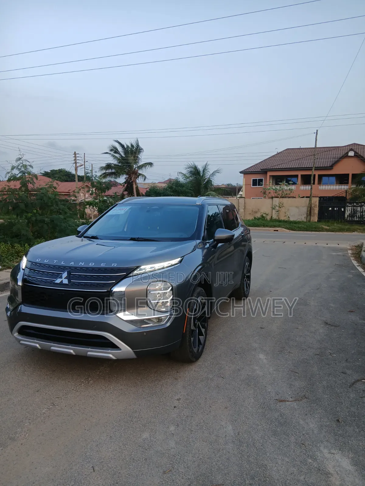 Mitsubishi Outlander SEL Launch Edition 2022 Gray