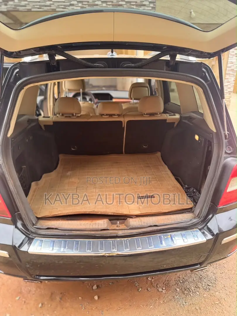 Mercedes-Benz GLK-Class 2010 Black