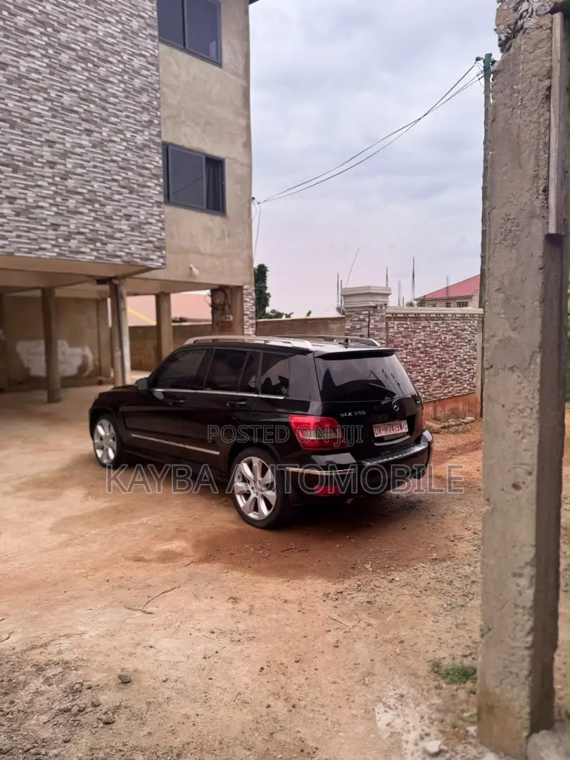 Mercedes-Benz GLK-Class 2010 Black