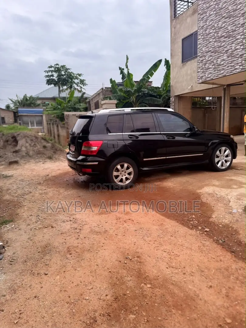 Mercedes-Benz GLK-Class 2010 Black
