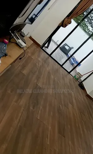Floor Cleaning Detailed Floor Polishing