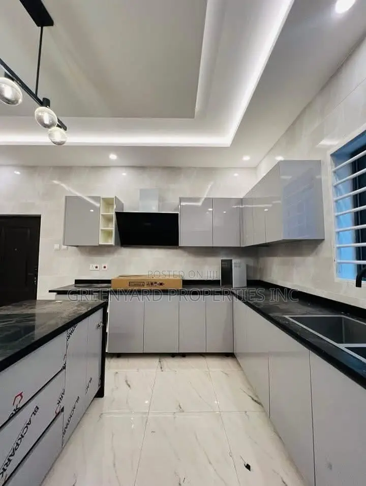 4bdrm House in Hills, East Legon for rent