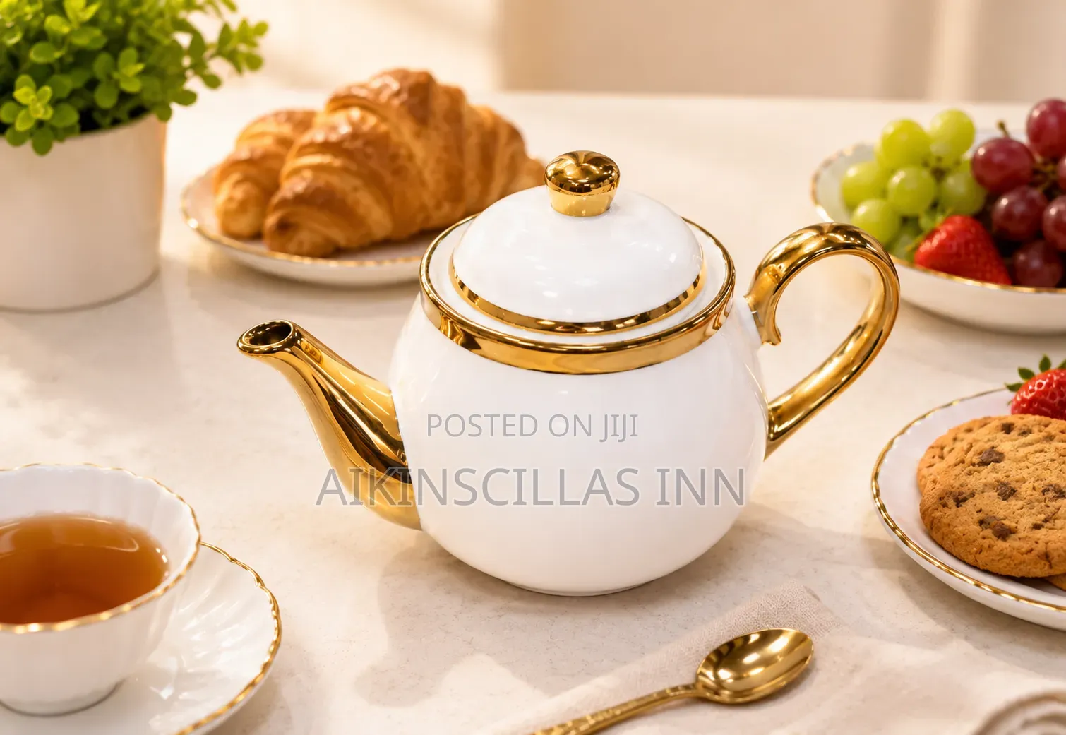 Luxury Ceramic Tea Jug