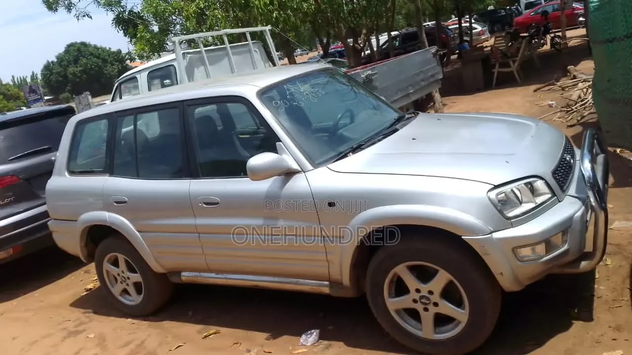 Toyota RAV4 2002 Silver