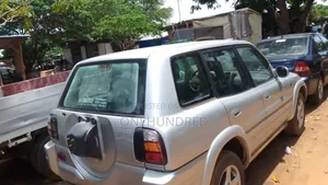 Toyota RAV4 2002 Silver