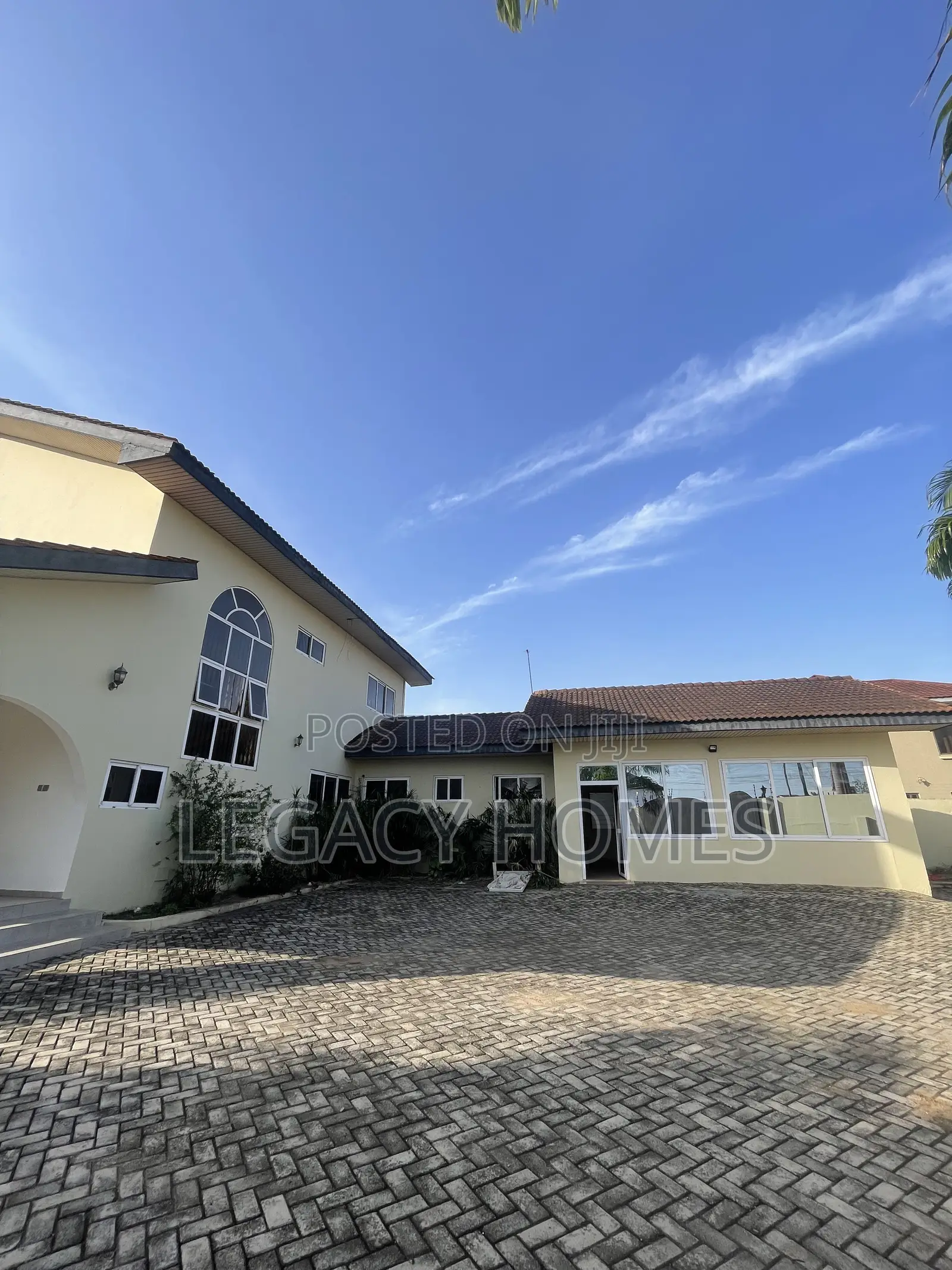 5bdrm House in East Legon, American House for rent