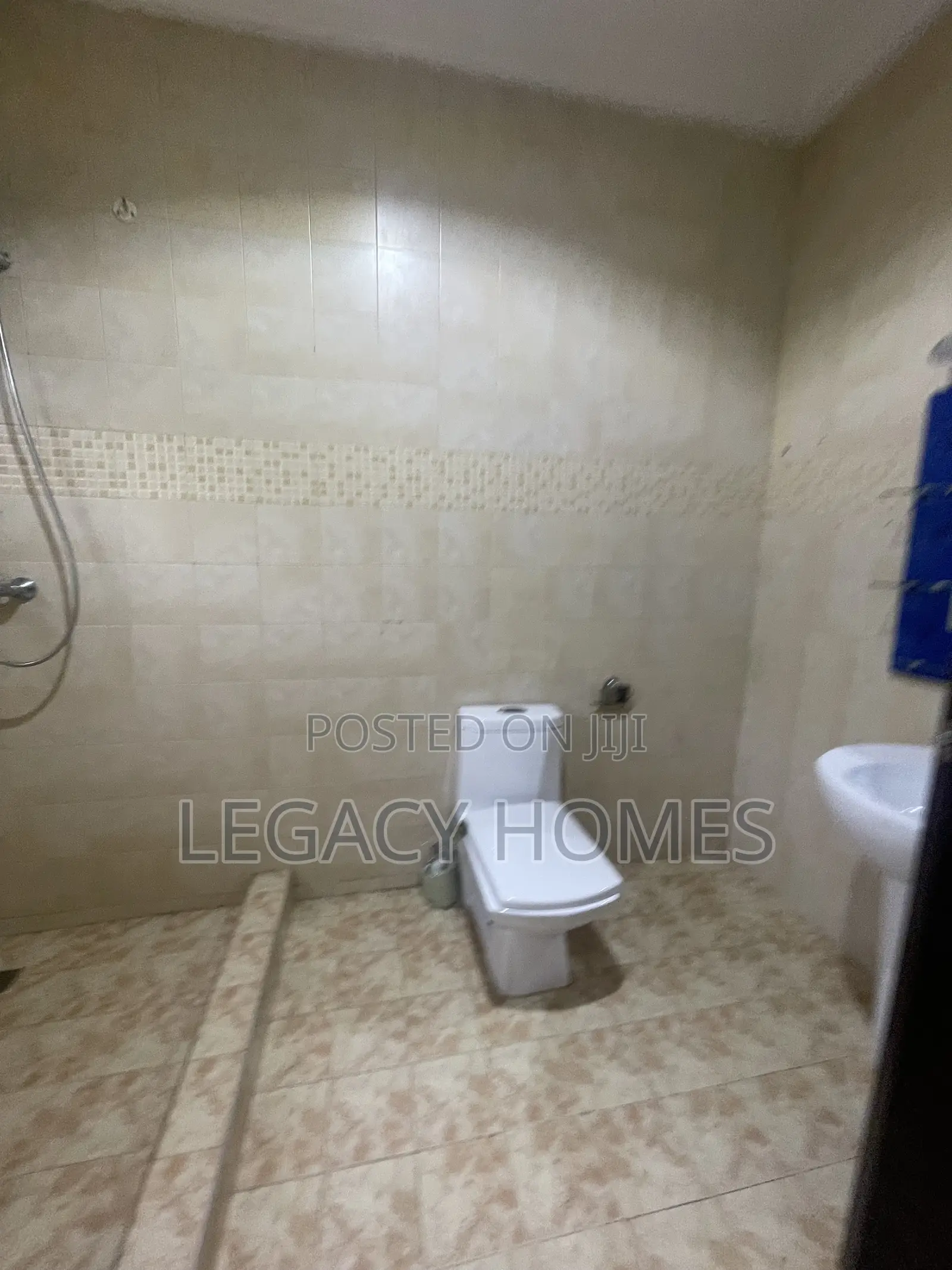 5bdrm House in East Legon, American House for rent