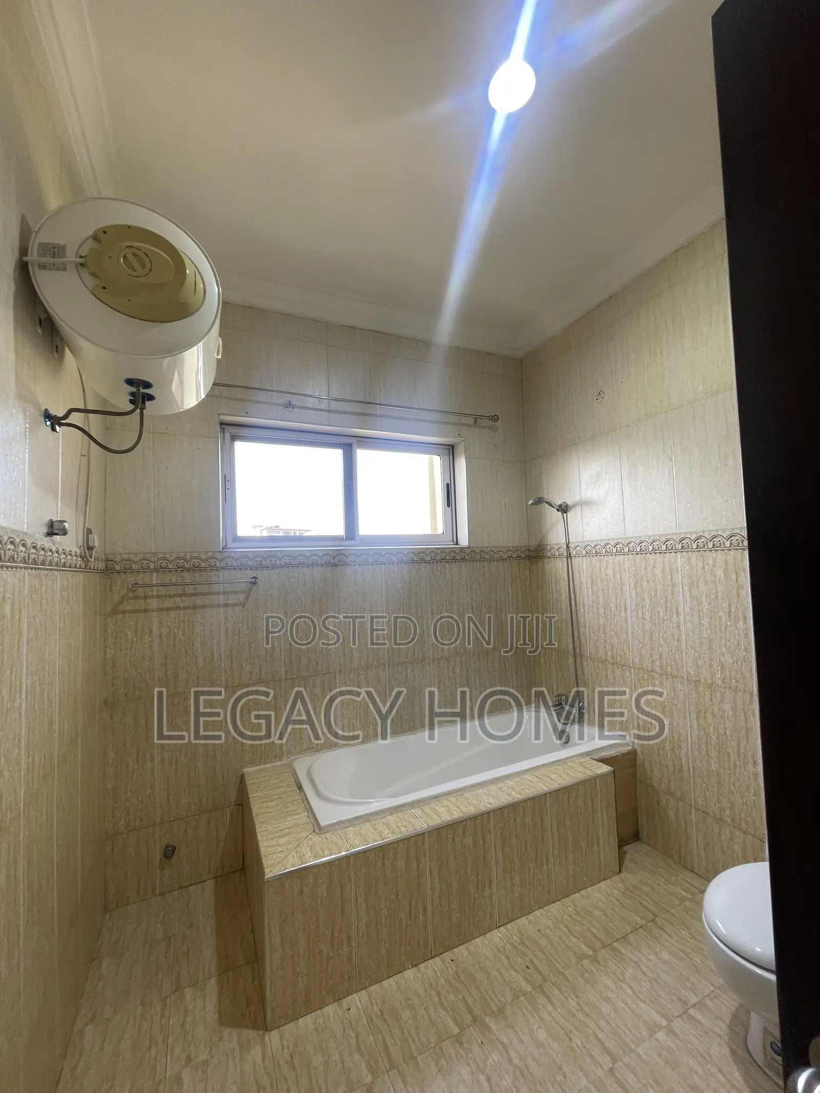 5bdrm House in East Legon, American House for rent