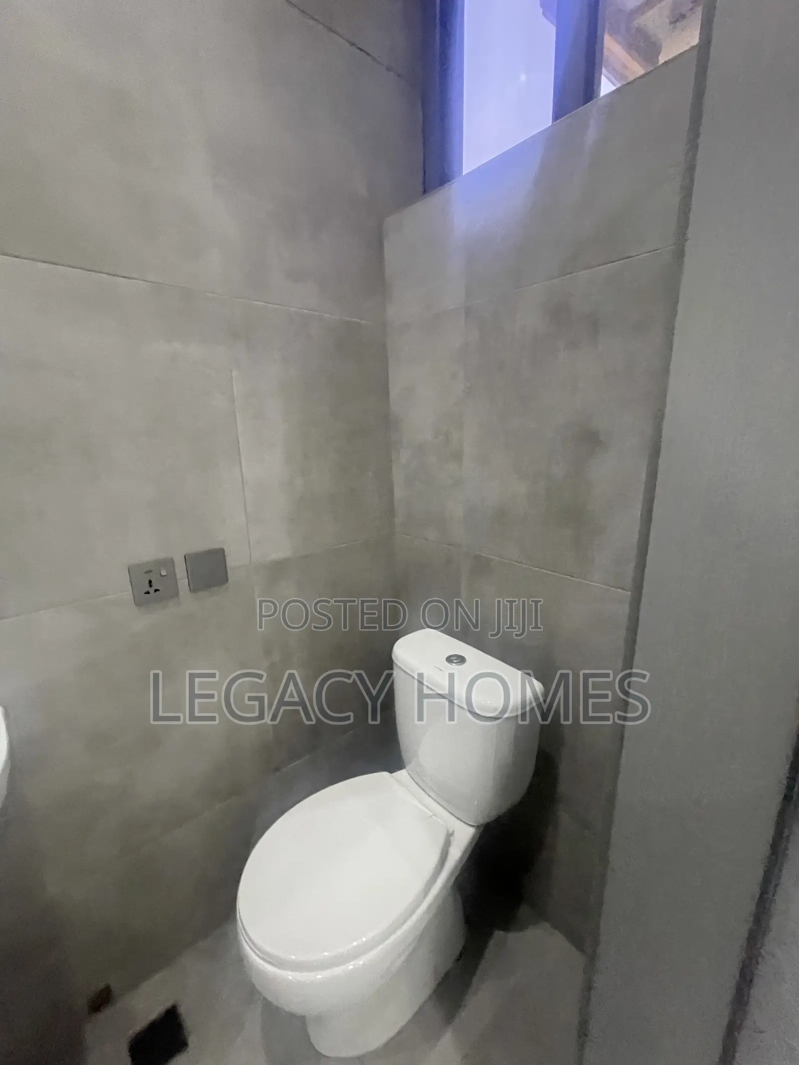 3bdrm Townhouse / Terrace in Haatso, ECOMOG for rent