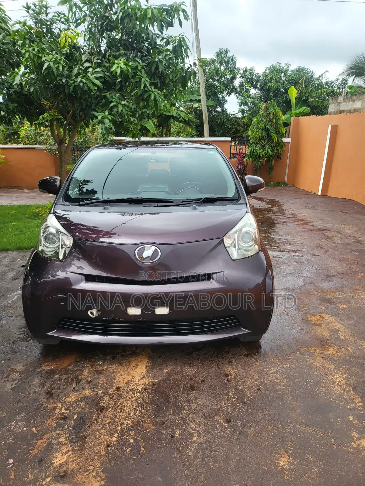Toyota Vitz 1.0 FWD 3dr 2011 Brown