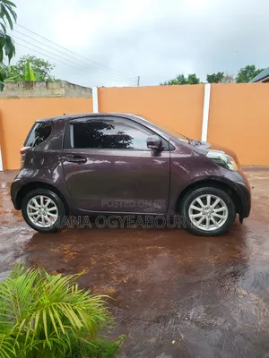 Toyota Vitz 1.0 FWD 3dr 2011 Brown