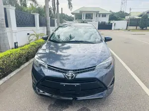 Toyota Corolla LE 4dr Sedan (1.8L 4cyl CVT) 2017