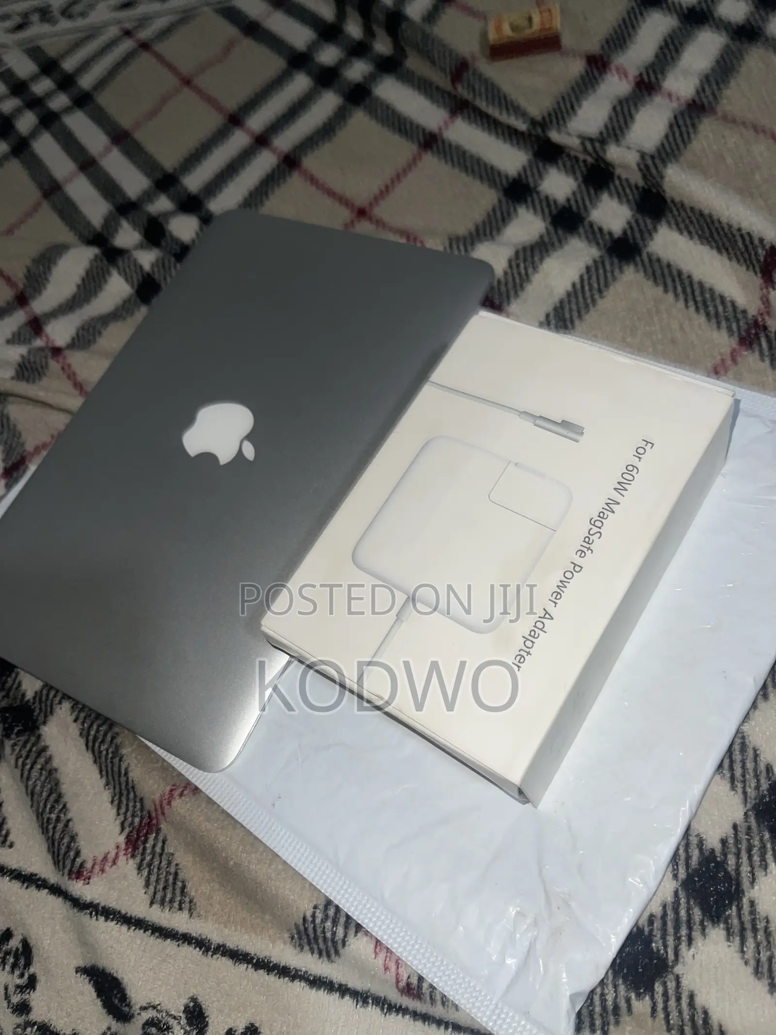 New Laptop Apple MacBook Air 4GB Intel Core i5 HDD 256GB