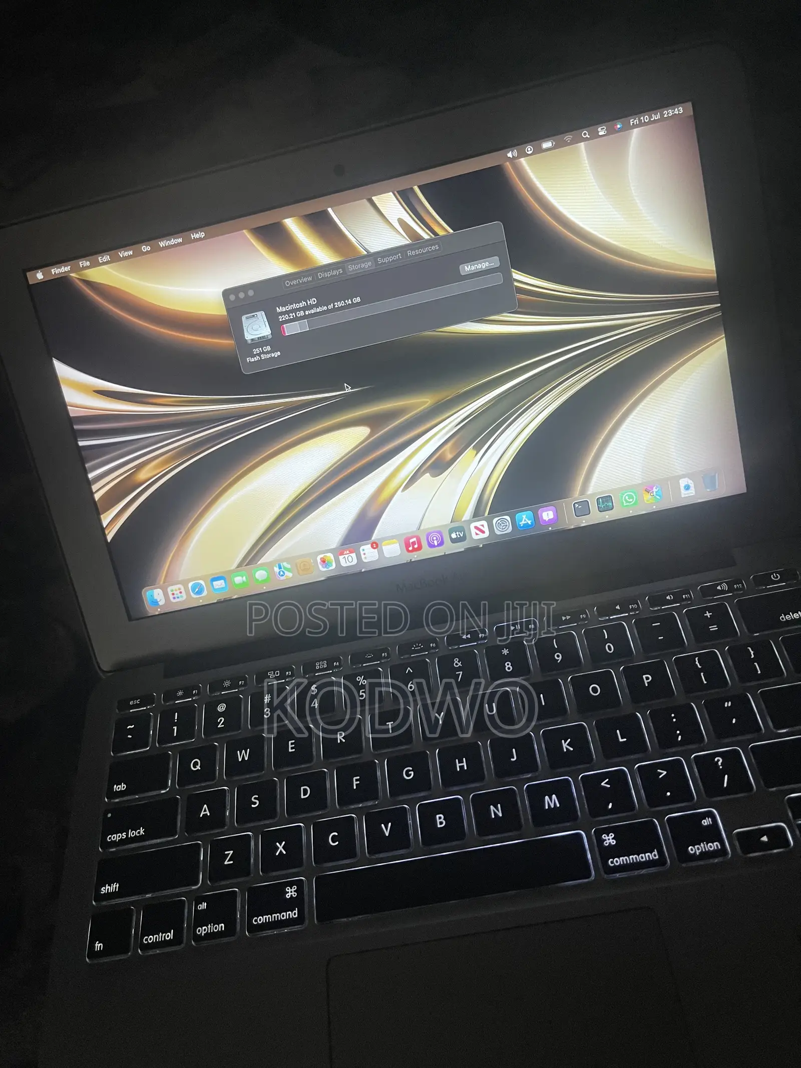 New Laptop Apple MacBook Air 4GB Intel Core i5 HDD 256GB