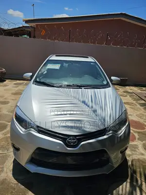 Toyota Corolla XLE 4dr Sedan (1.8L 4cyl CVT) 2017 Silver