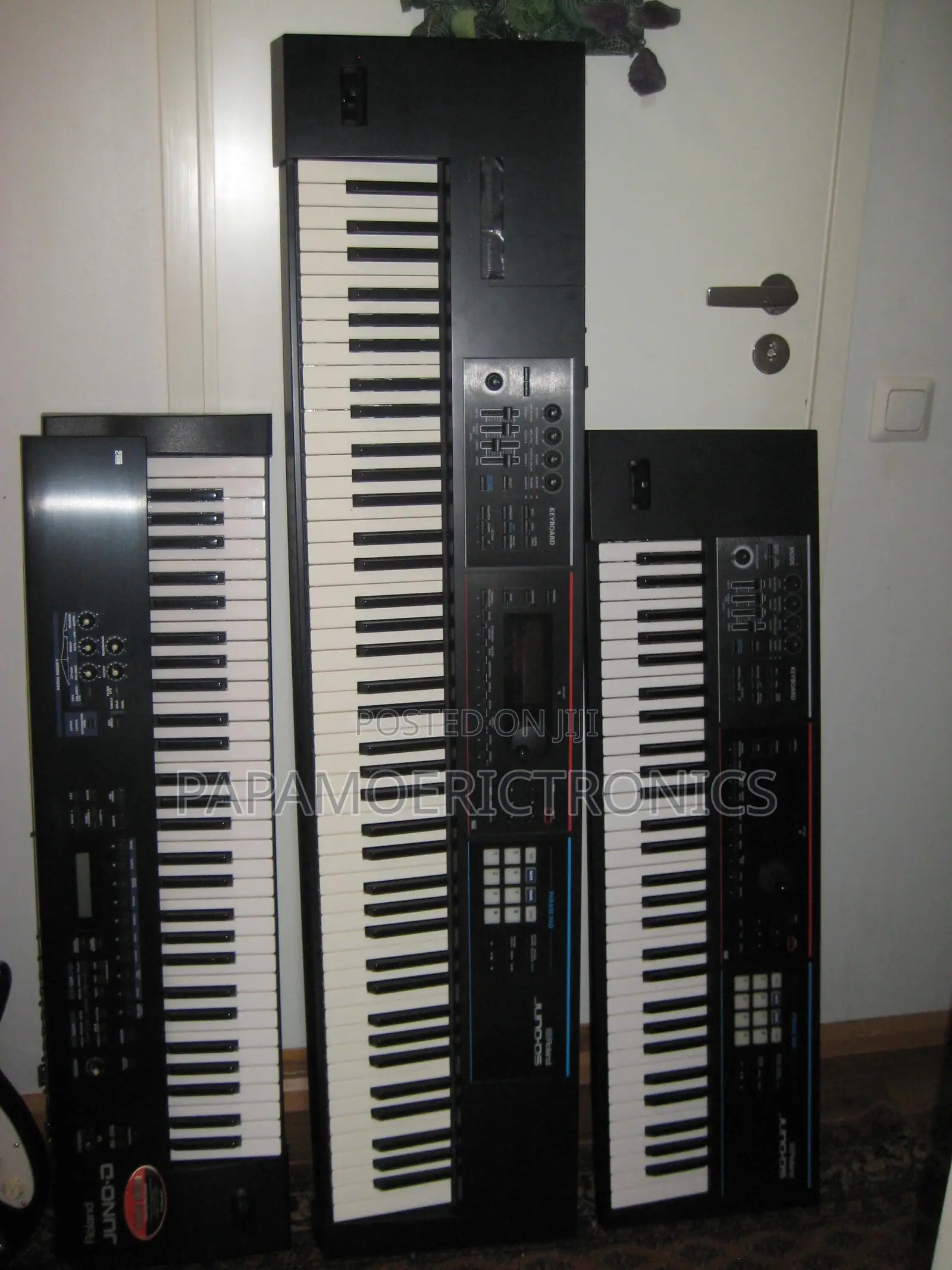 Roland Juno-Ds 61 Synthesizer Workstation 61-Key Keyboard Music Used