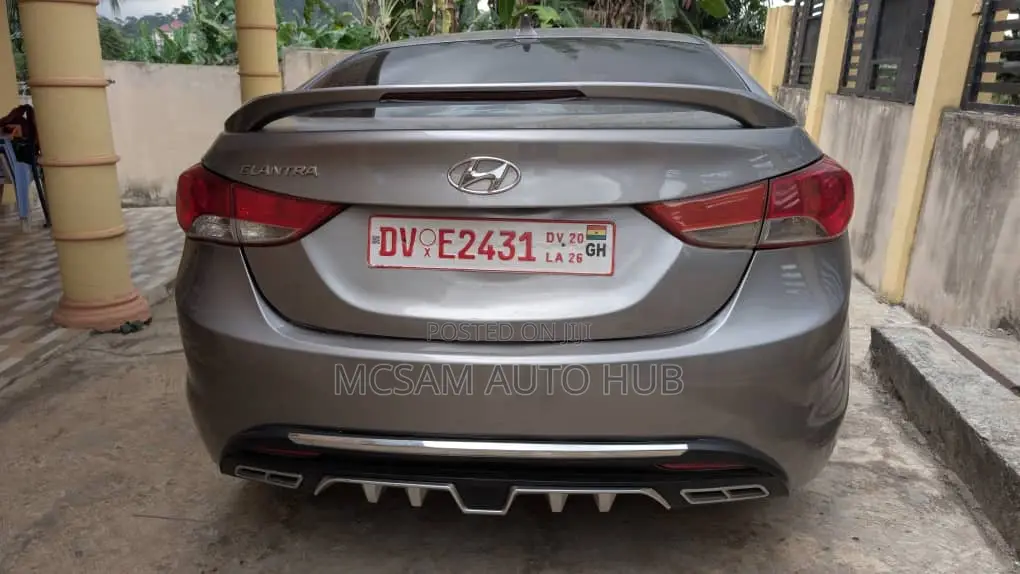 Hyundai Elantra SE Coupe FWD (1.8L 4cyl 6A) 2013 Gray