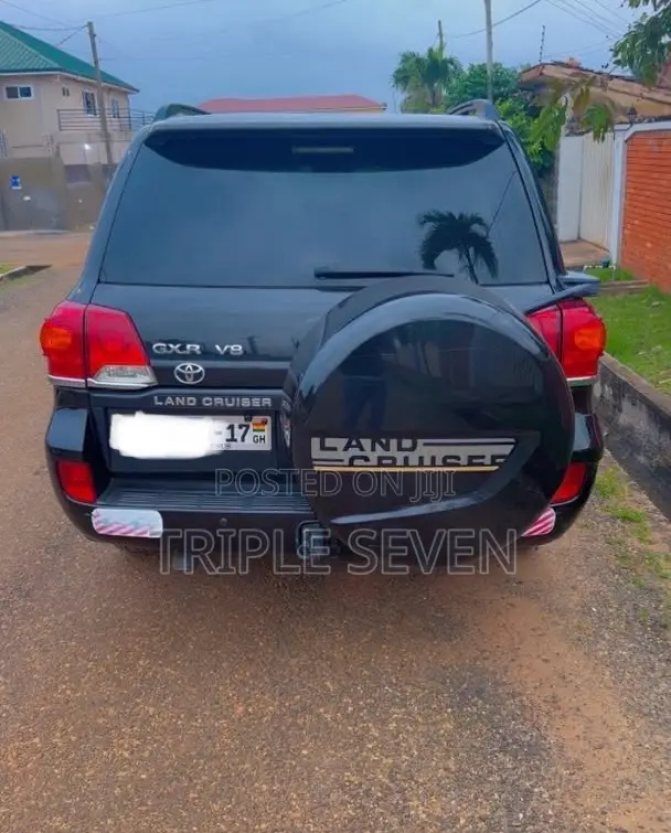 Toyota Land Cruiser 2014 Black