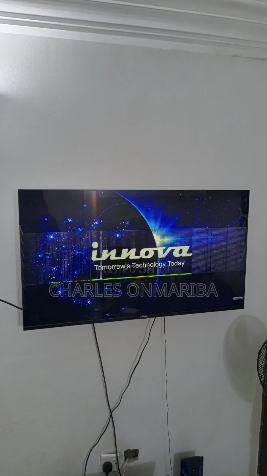 Innova 43" Smart Android TV Damaged Screen