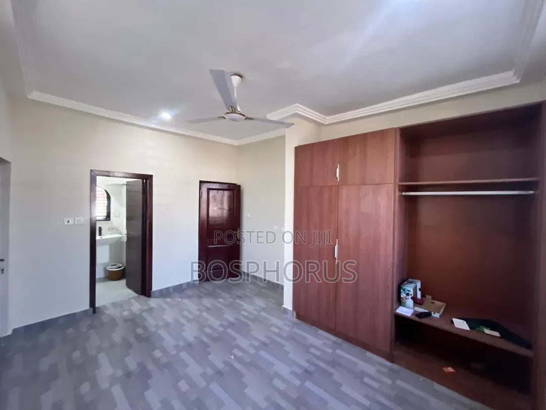 2bdrm Apartment in East Legon, American House for rent