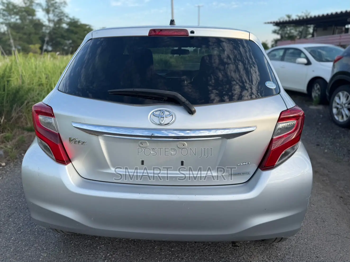 Toyota Vitz 2015 Gray