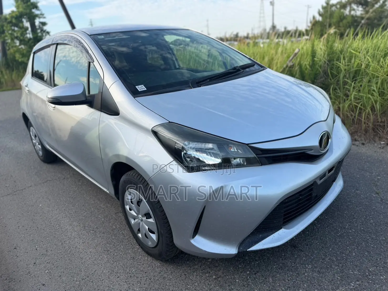 Toyota Vitz 2015 Gray
