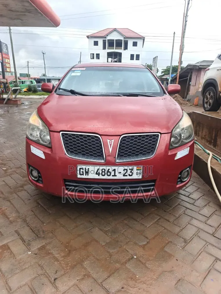Pontiac Vibe 2010 Red