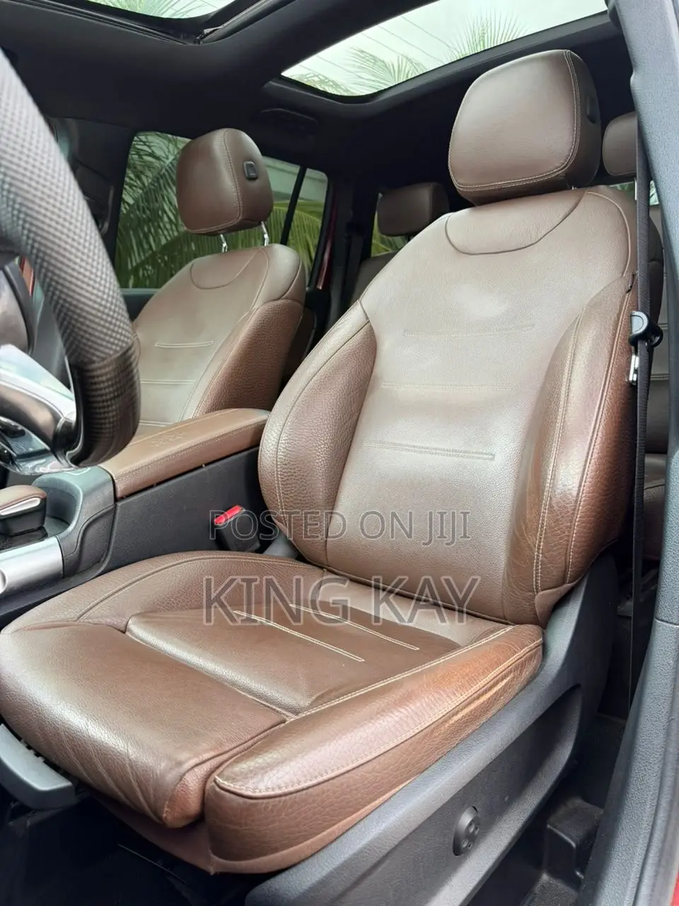 Mercedes-Benz GLB-Class GLB 250 4MATIC 2021 Red